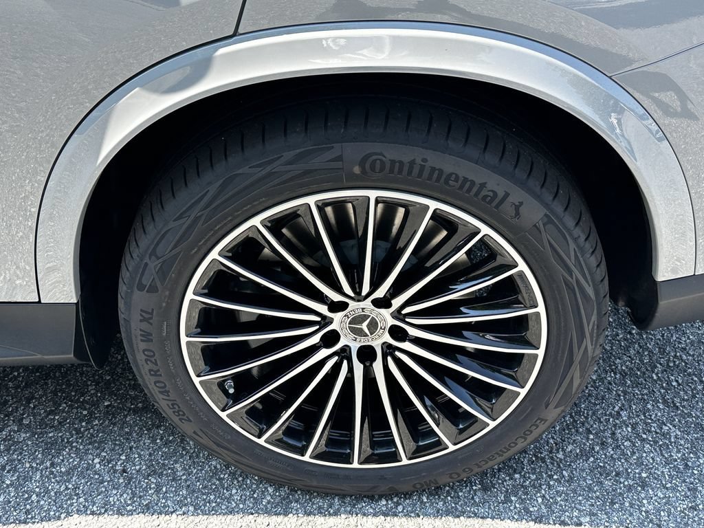 New 2027 MANUFAKTUR Alpine Grey Mercedes-Benz GLC 350e image 60
