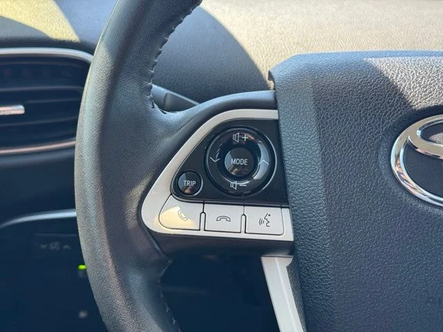 Used 2018 Silver Toyota Four image 11