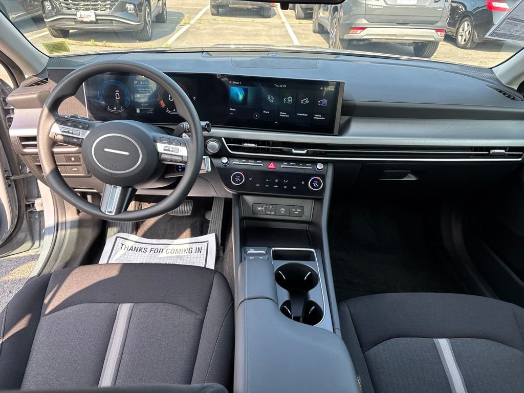 Used 2025 Blue Hyundai SEL image 17