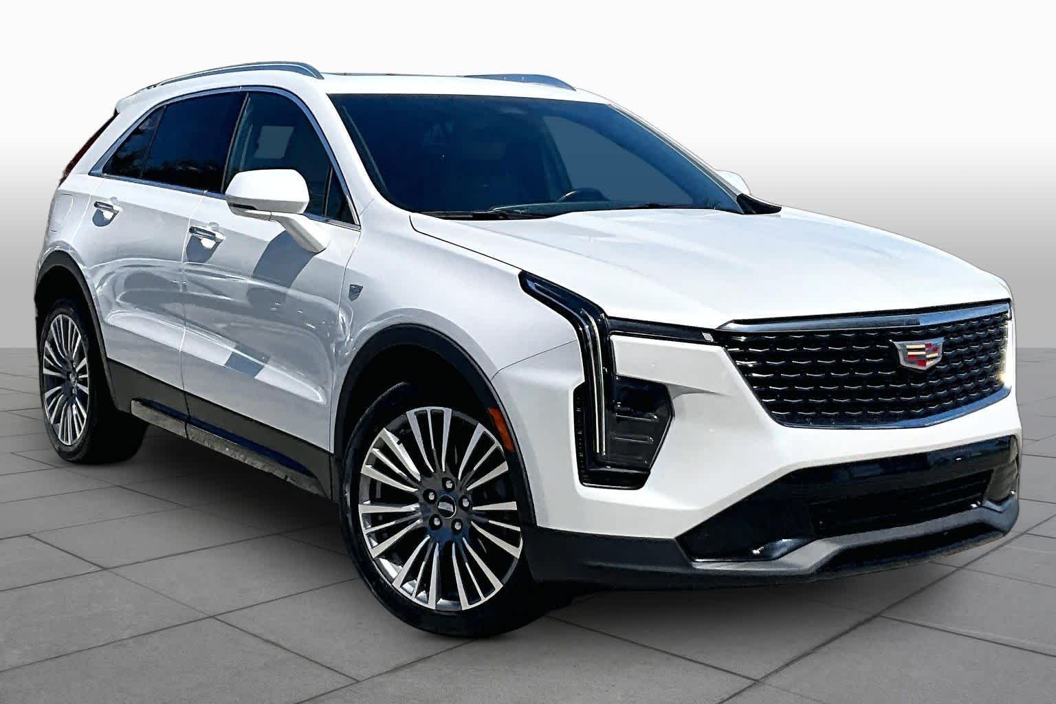 Used 2024 Crystal White Tricoat Cadillac FWD Premium Luxury image 3