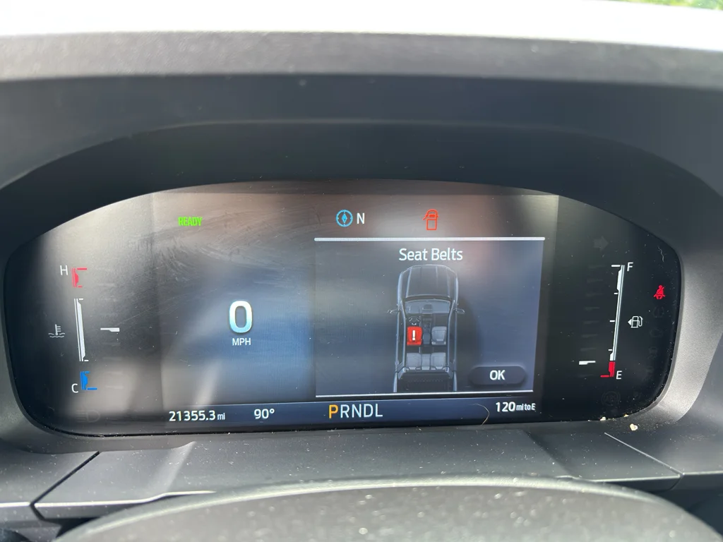 Used 2025 Space White Metallic Ford XL image 4