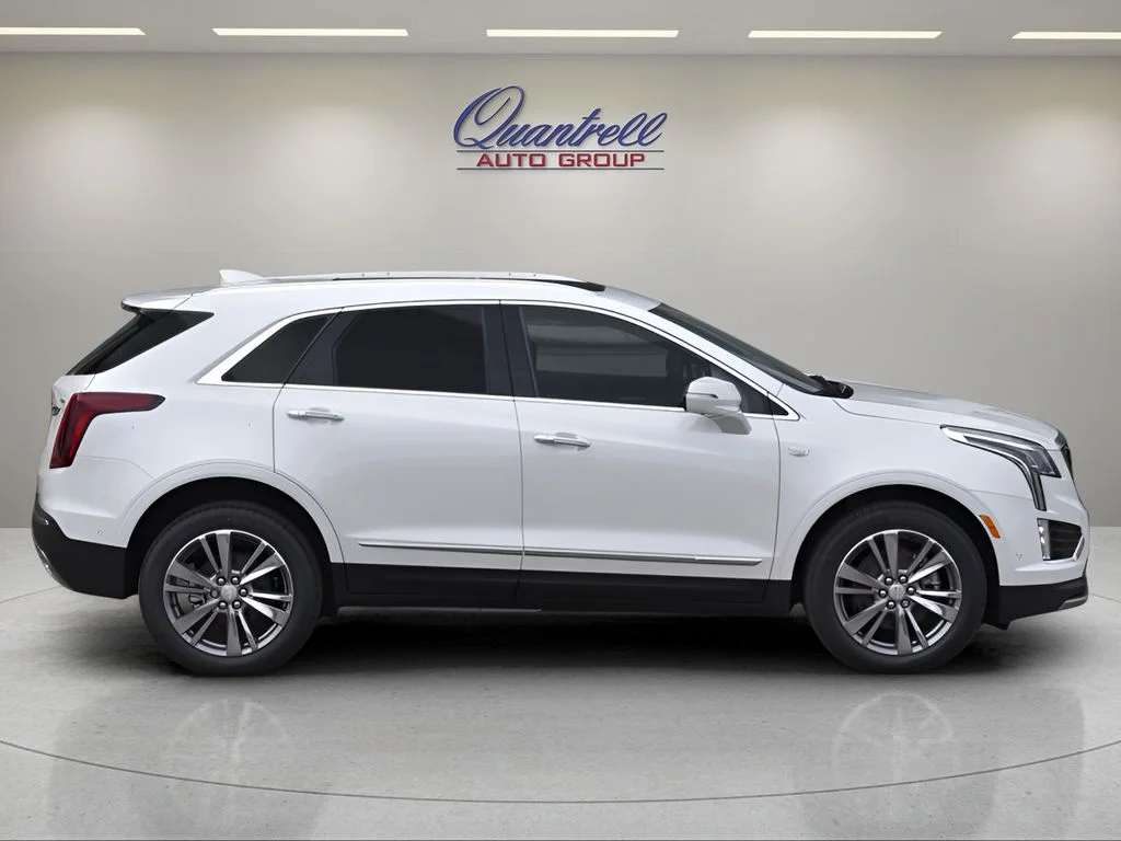 Used 2026 CRYSTAL WHITE TRICOAT Cadillac FWD Premium Luxury image 3