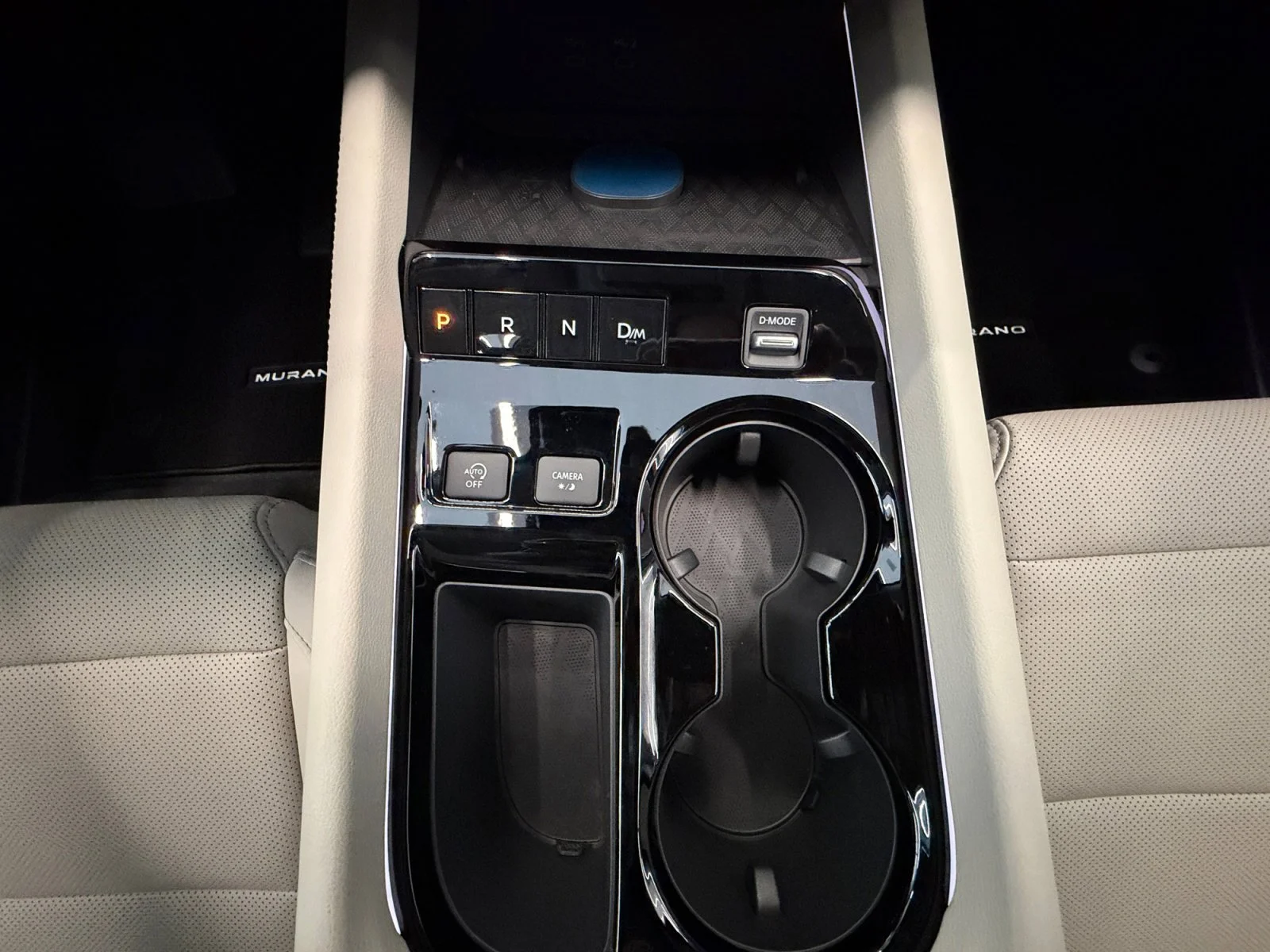 New 2026 Champagne Silver Metallic Nissan SL image 25