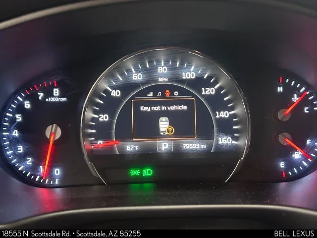Used 2017 White Kia EX image 30