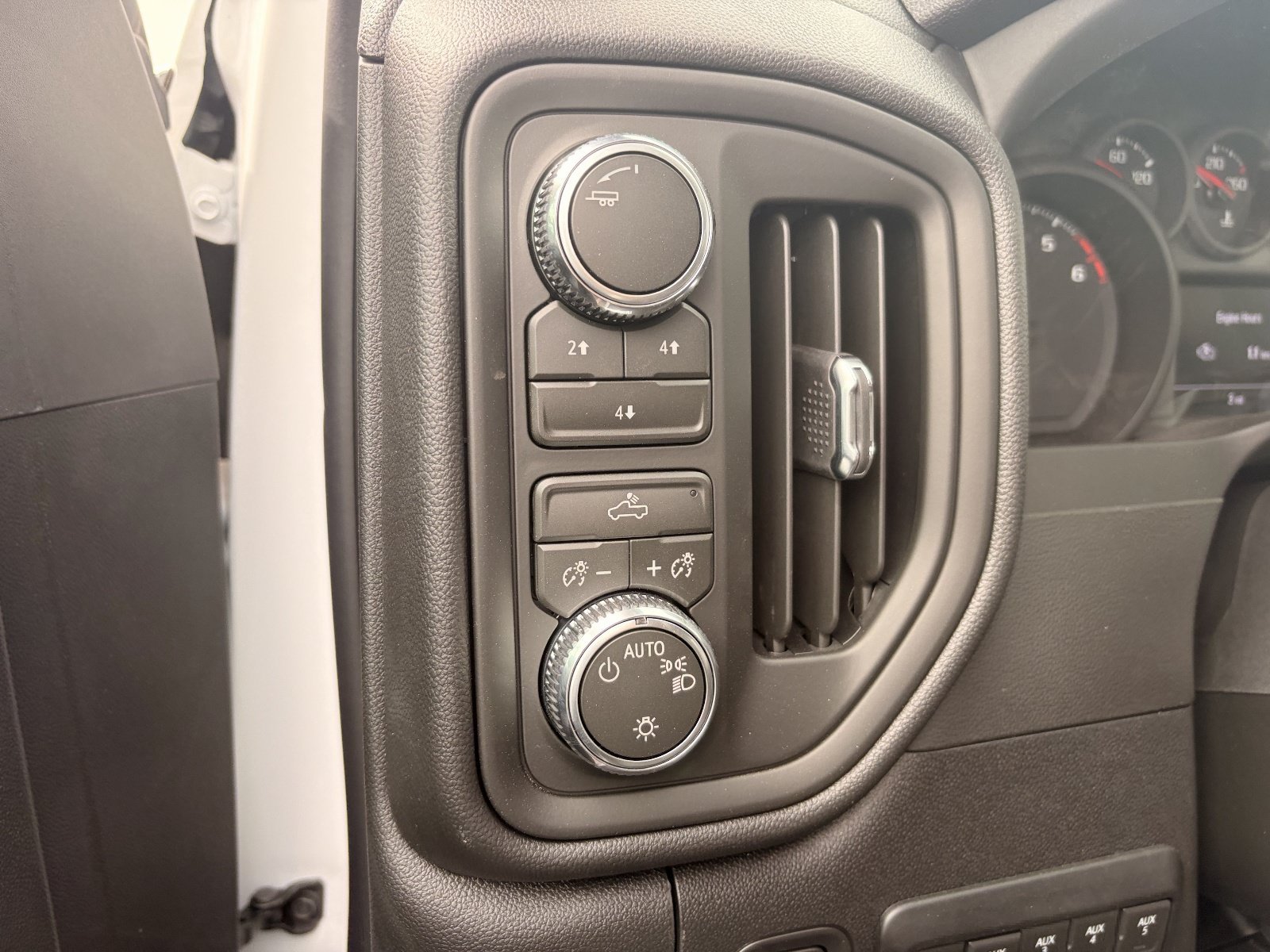2026 GMC Sierra 2500HD Pro - Photo 10