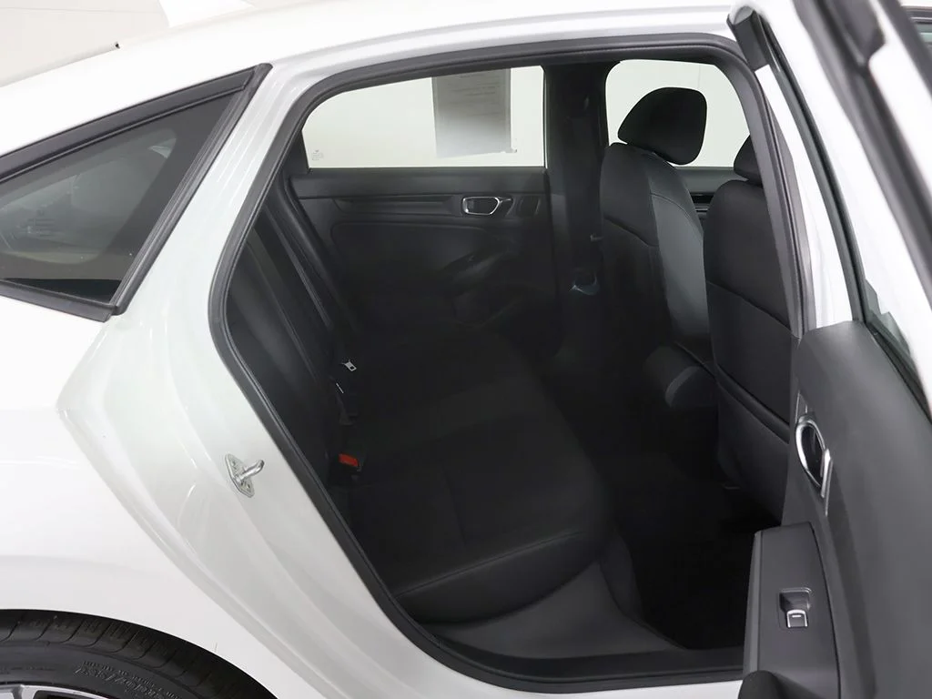 Used 2025 White Honda Sport image 32