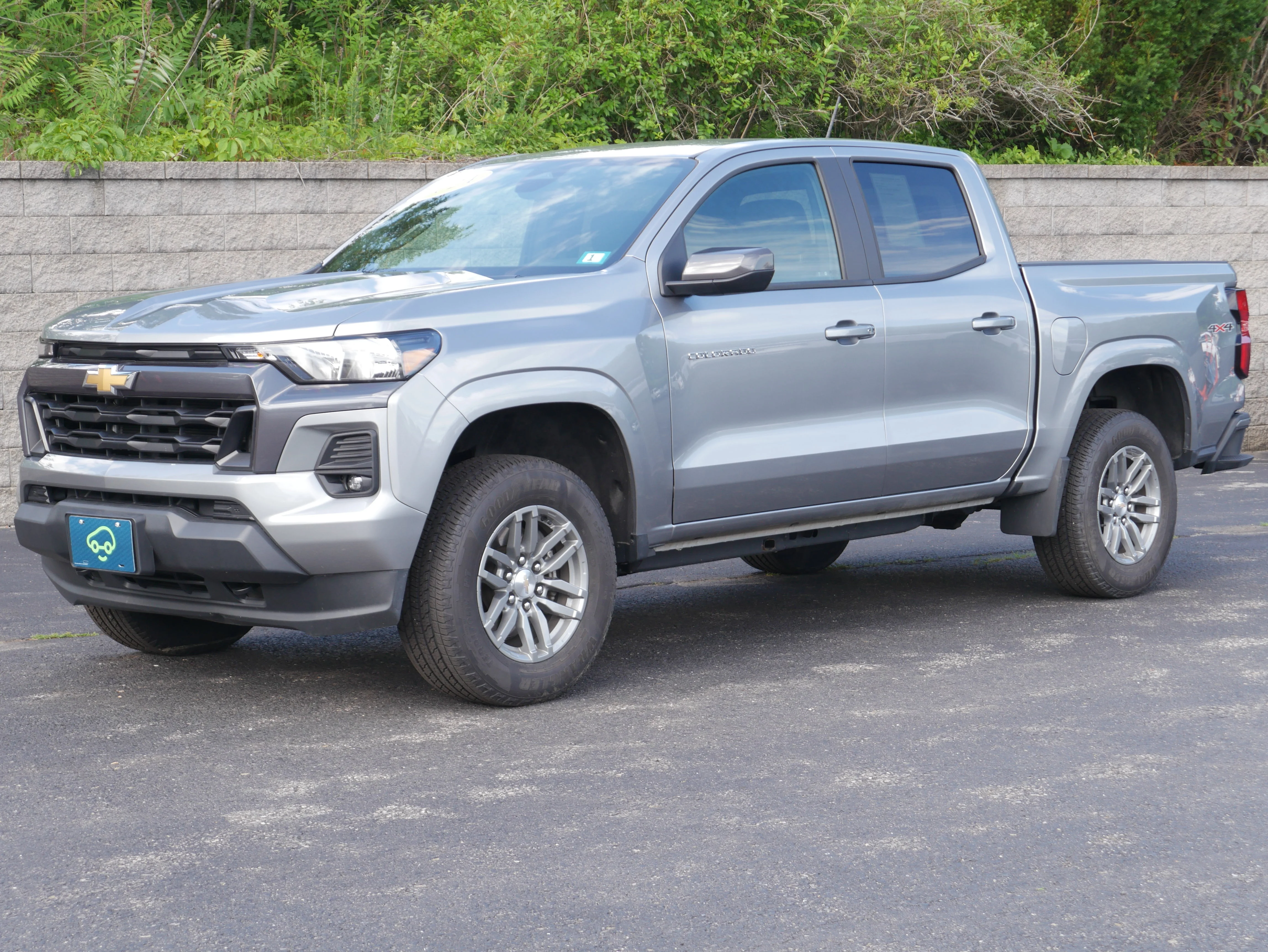 2024 Chevrolet Colorado LT - Photo 1