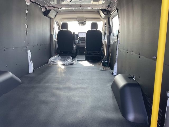 New 2026 Oxford White Ford Cargo Van image 4