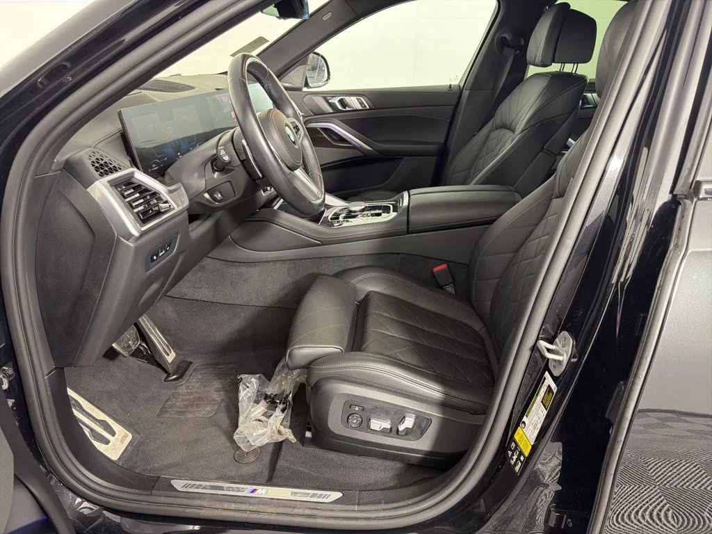 Used 2024 Black Sapphire Metallic BMW xDrive40i image 18