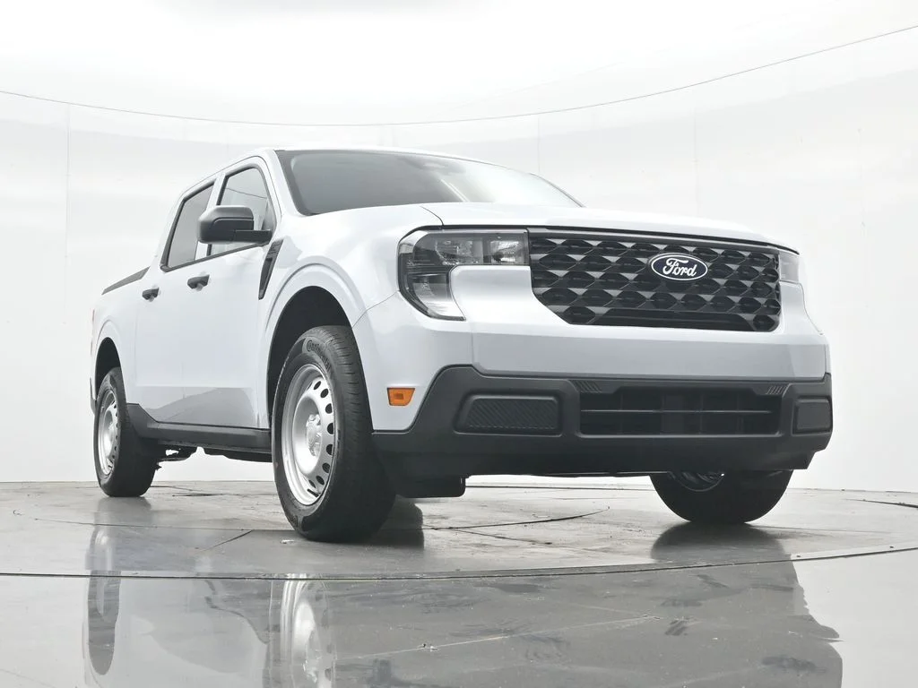 New 2026 Space White Metallic Ford XL image 41