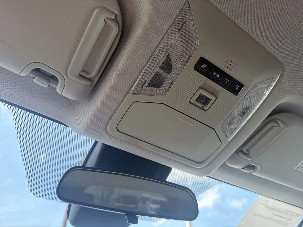 Used 2021 Silver Toyota XLE image 25