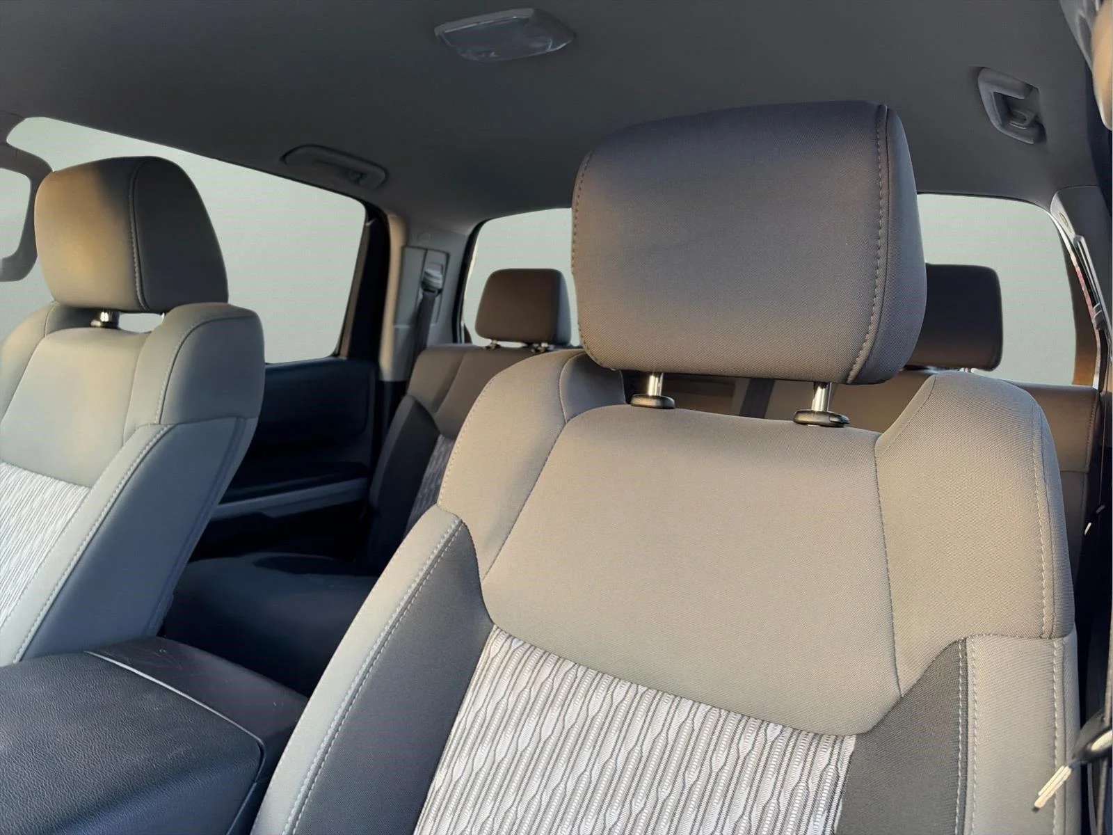 Used 2021 Midnight Black Metallic Toyota SR5 image 21