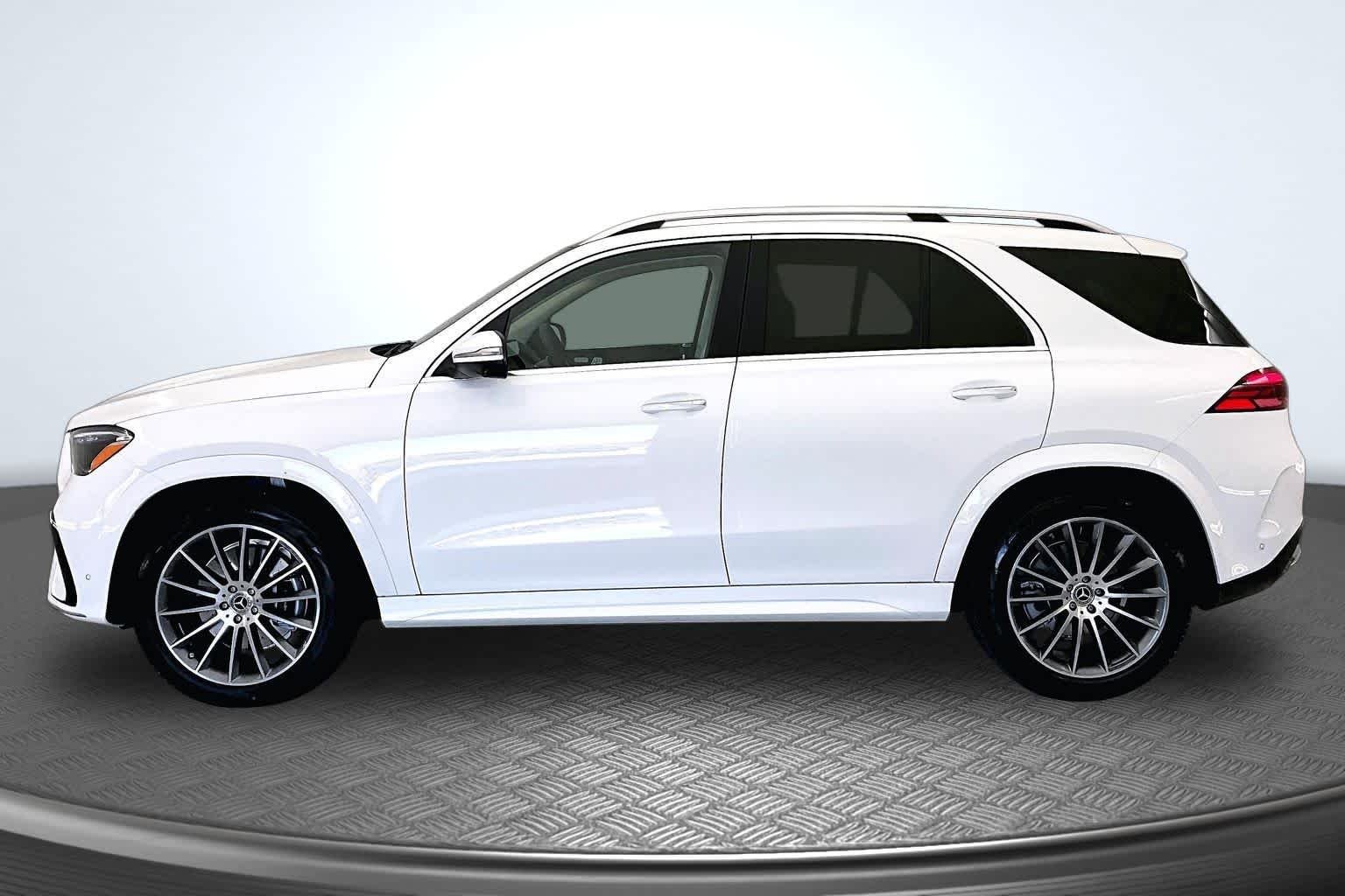 New 2026 Polar White Mercedes-Benz GLE 350 image 3