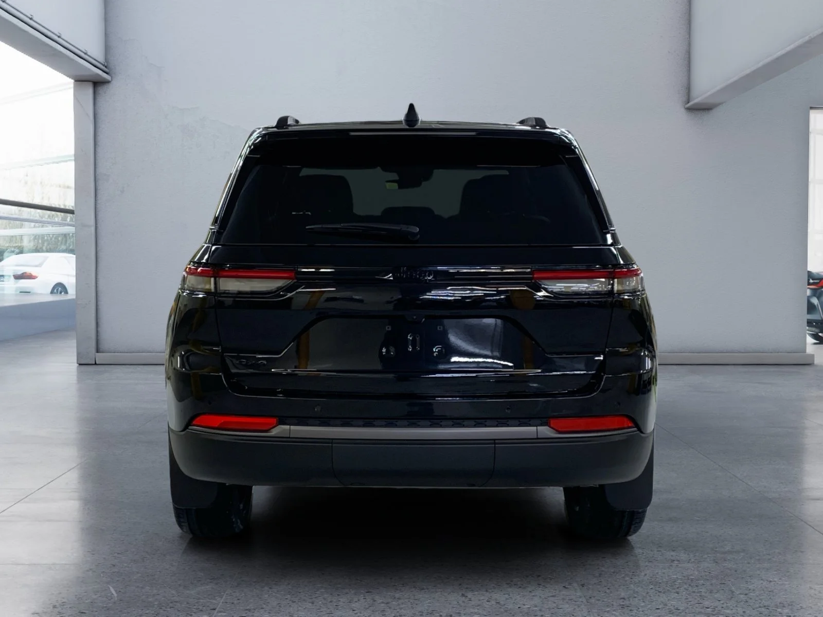 New 2026 Diamond Black Crystal Pearl Jeep Altitude image 4