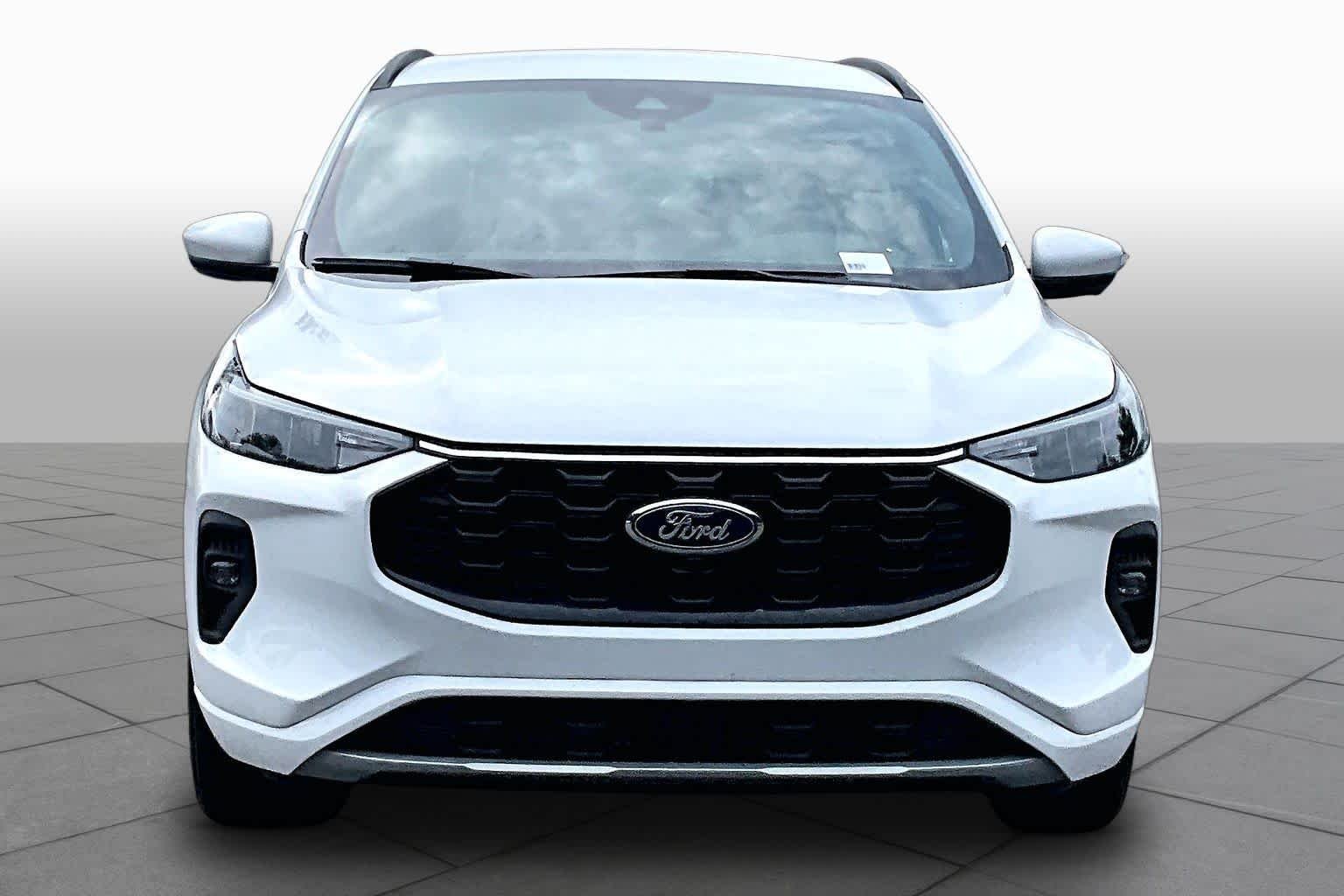 Certified Used 2023 Oxford White Ford ST-Line Select image 4