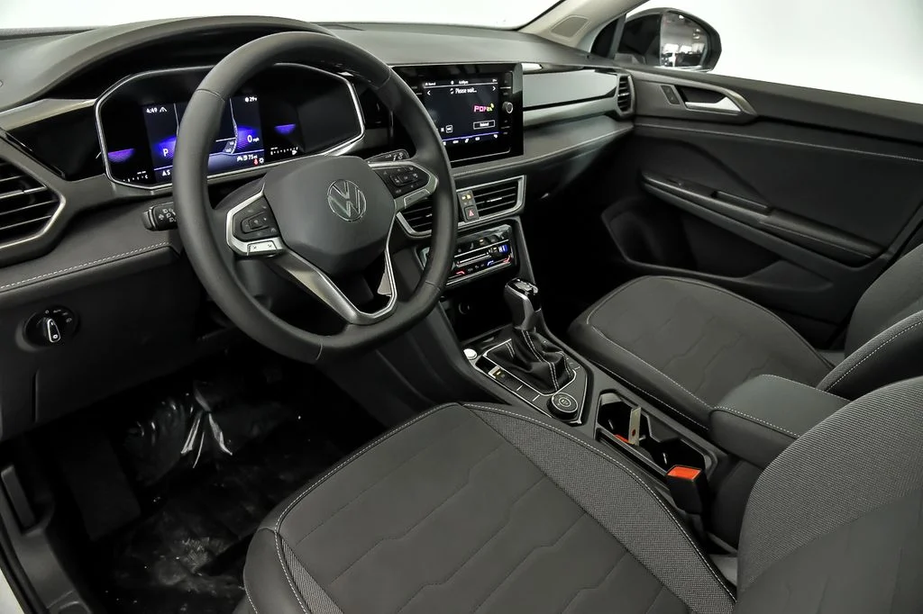 New 2026 White Volkswagen 1.5T SE Black image 6