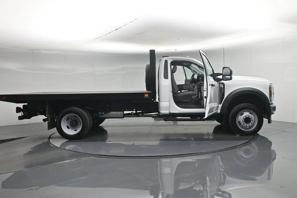 New 2026 Oxford White Ford XL image 30