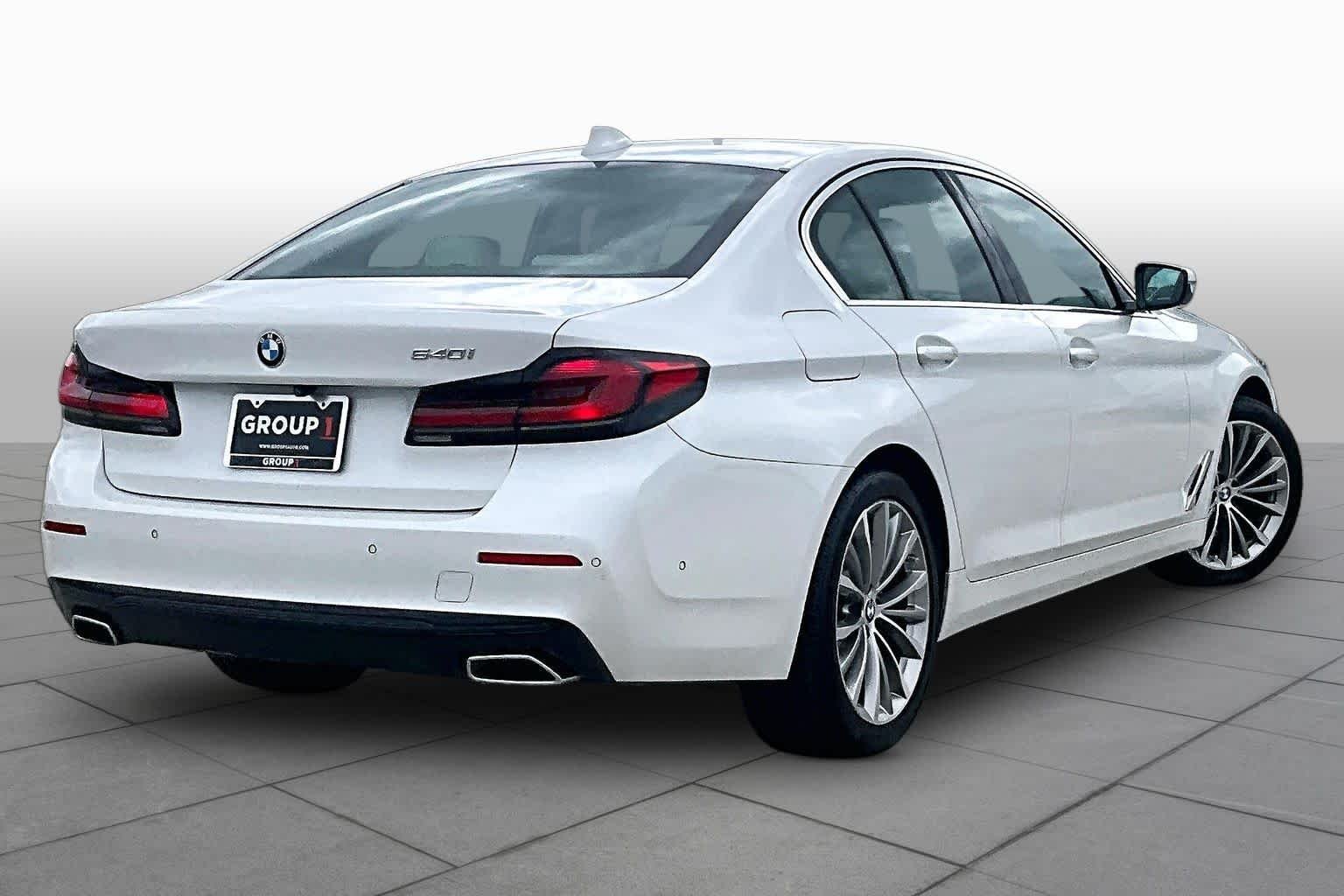 Used 2021 Mineral White Metallic BMW 540i image 12