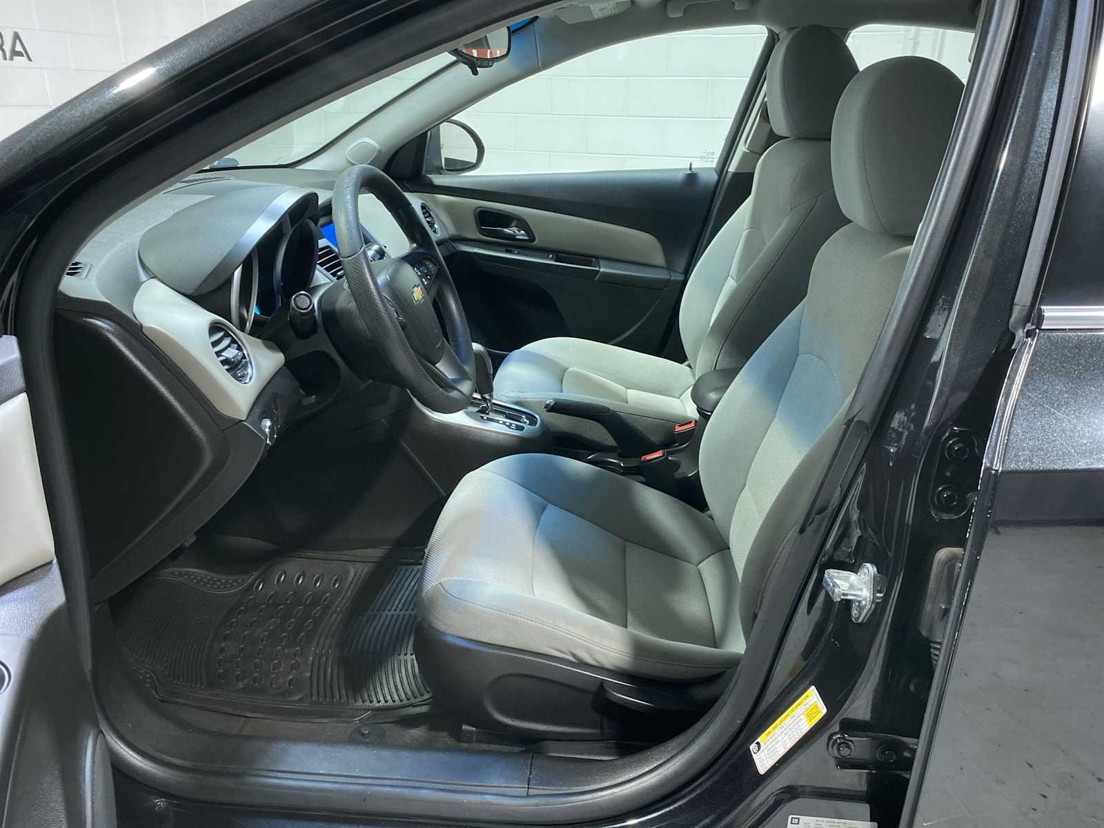 Used 2015 Chevrolet Cruze 1LT with VIN 1G1PC5SB5F7217165 for sale in Verona, NJ