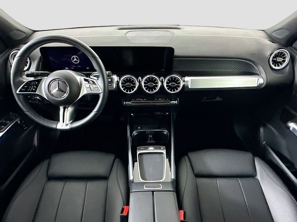 Used 2025 Night Black Mercedes-Benz GLB 250 image 13