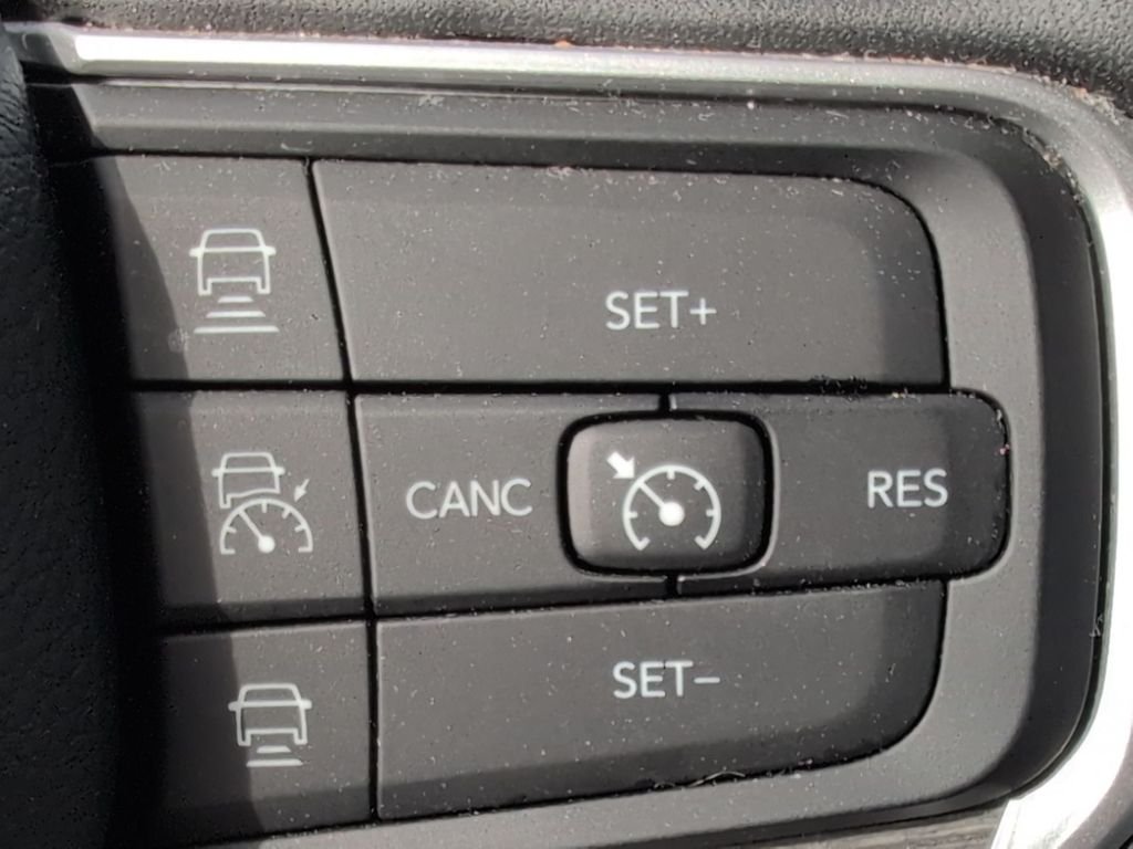 Used 2024 White Jeep Series III image 17