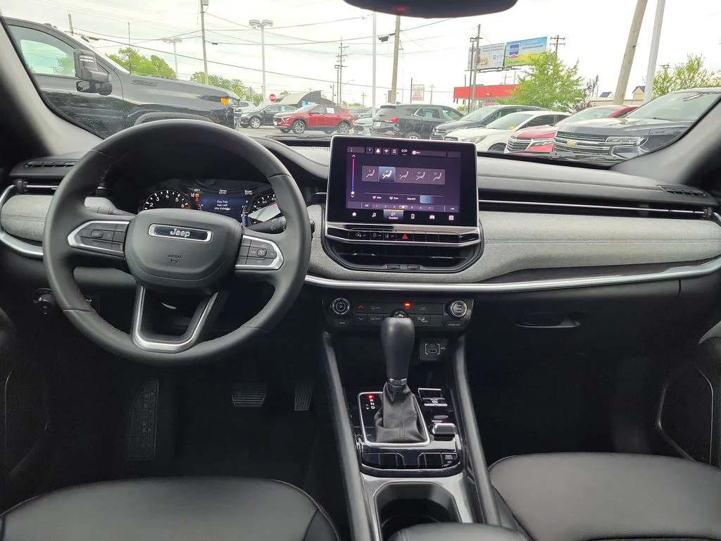 Used 2024 Black Jeep Latitude image 11