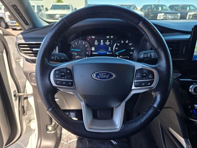 Used 2022 White Ford Limited image 20