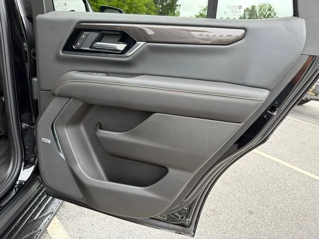 Used 2026 Onyx Black GMC Elevation image 16
