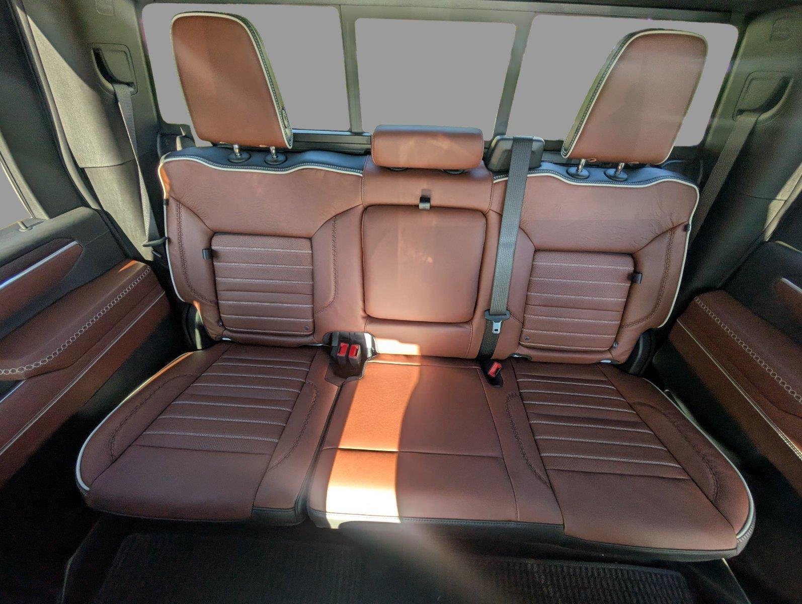 New 2026 Glacier White Tricoat GMC Denali Ultimate image 31