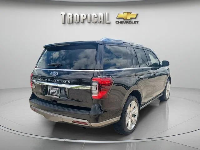 Used 2022  Ford King Ranch image 3