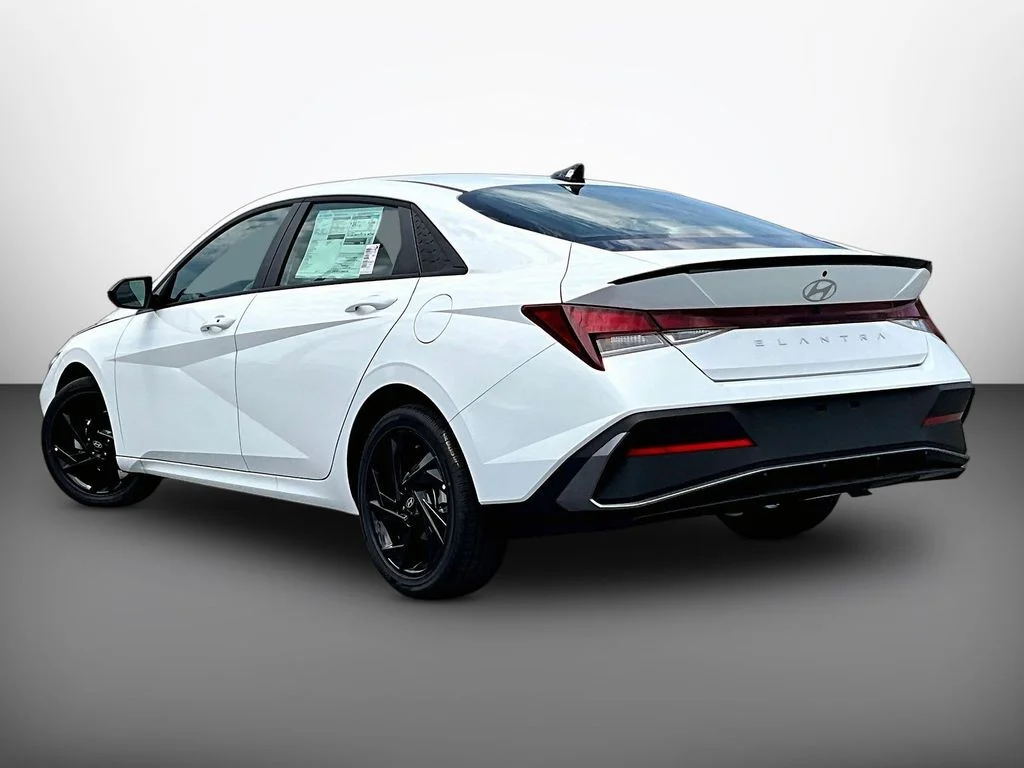 New 2026 White Hyundai SEL Sport image 3
