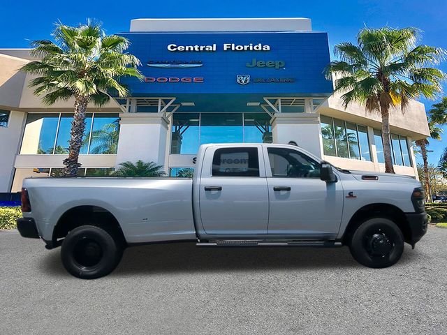 New 2026 Silver-Zynith Exterior Paint RAM Tradesman image 4