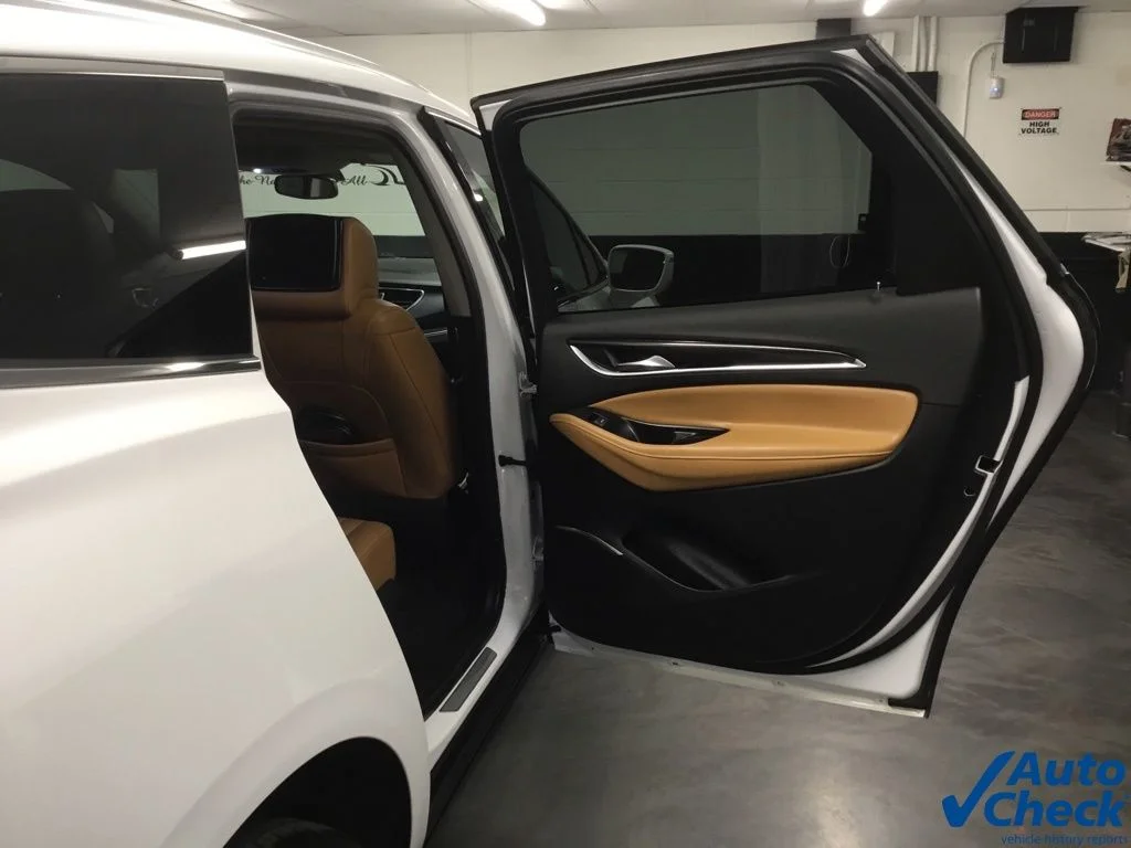 Used 2018 White Buick Essence image 38