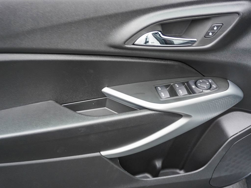 2026 Chevrolet Trax RS - Photo 18