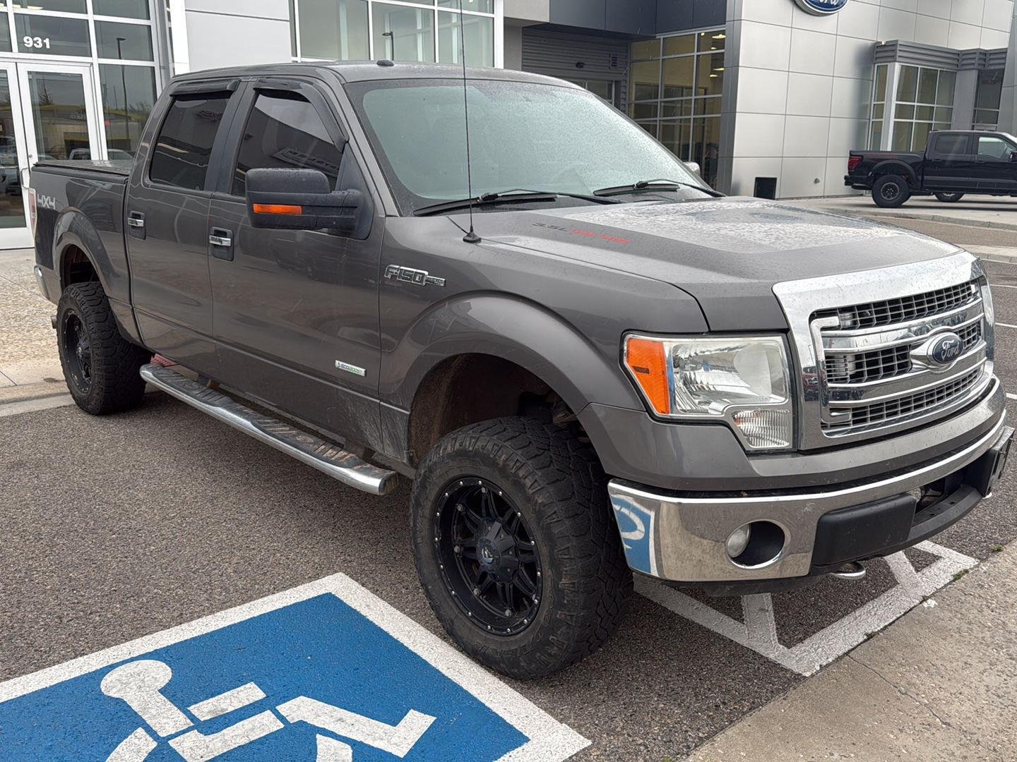 Used 2013 Sterling Gray Metallic Ford XLT image 2