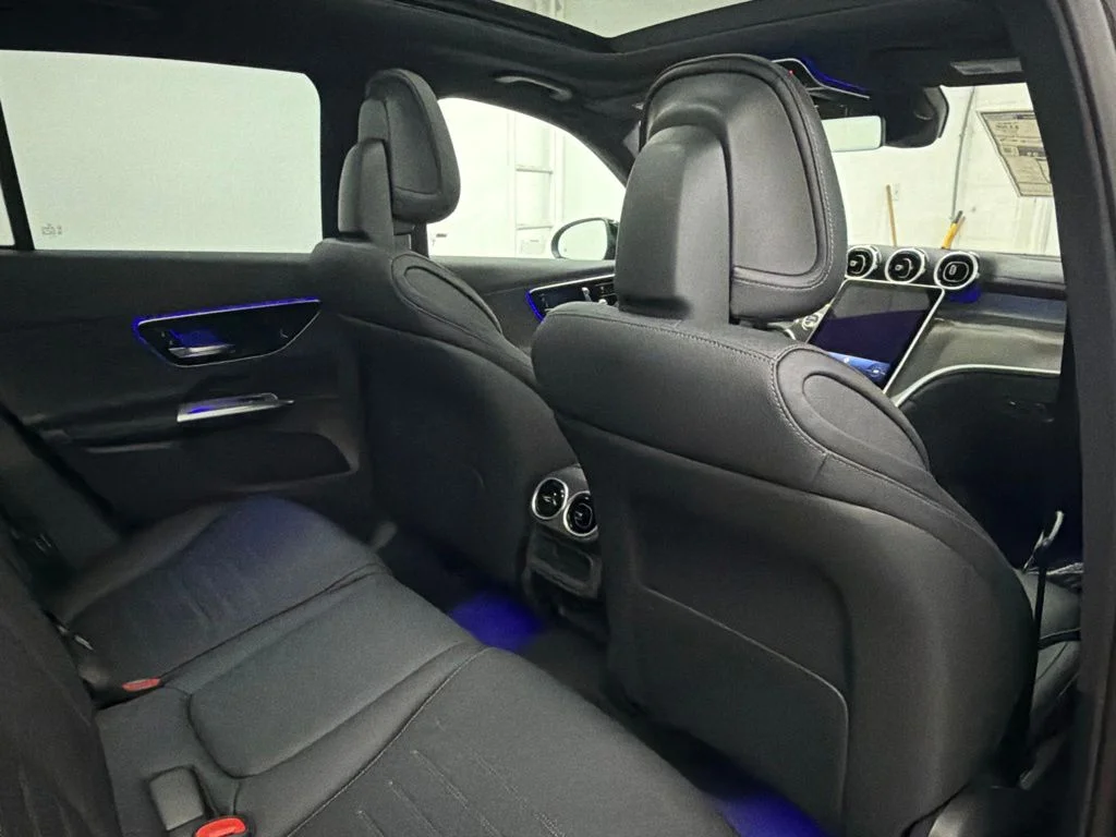 New 2026 Black Mercedes-Benz GLC 300 image 24