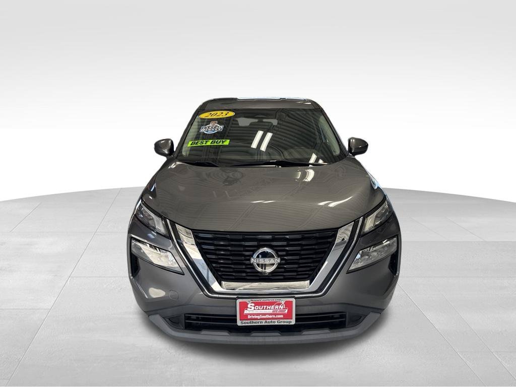 Used 2023 Gray Nissan SV image 13