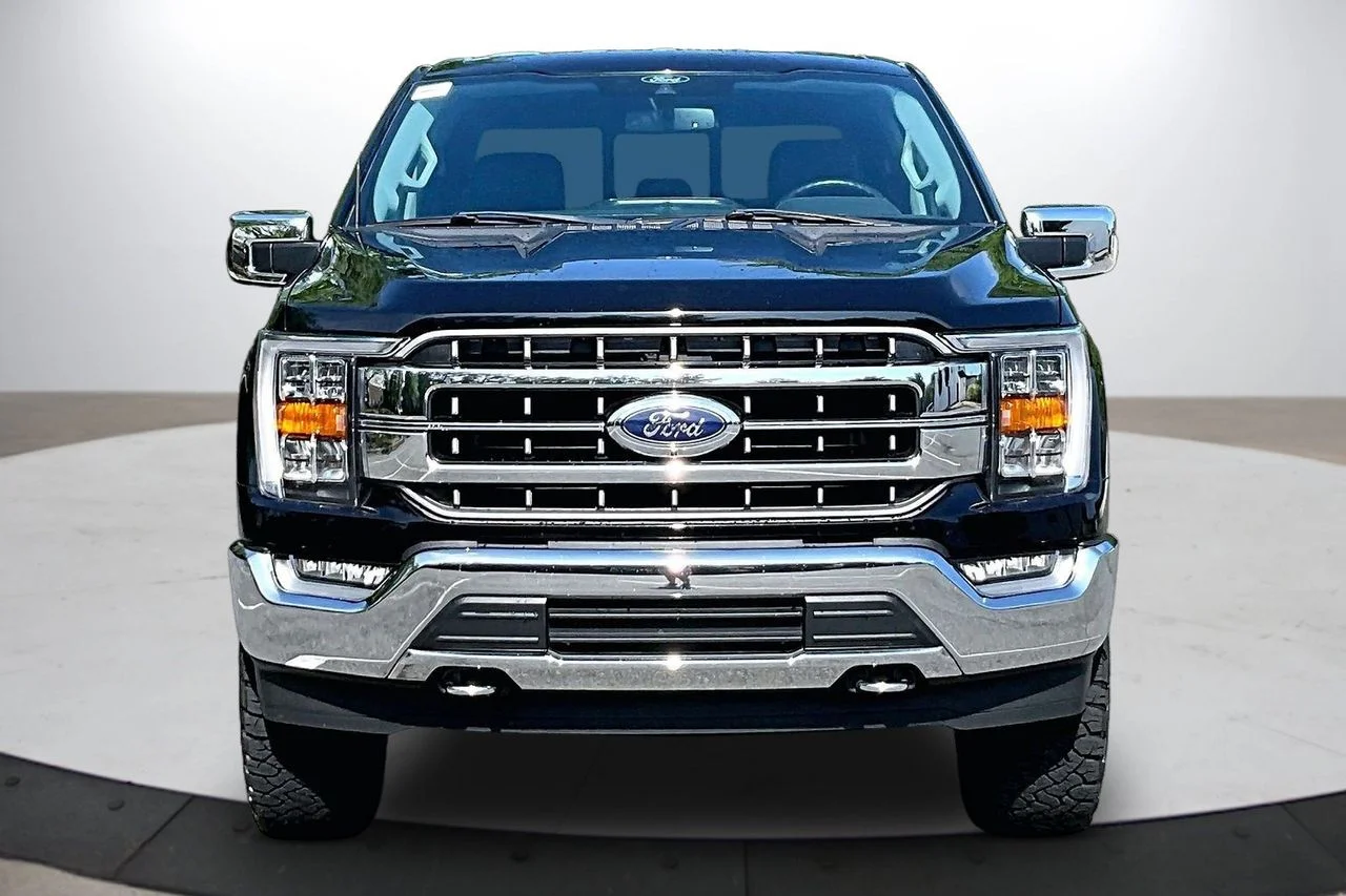 Certified Used 2022 Black Ford Lariat image 3