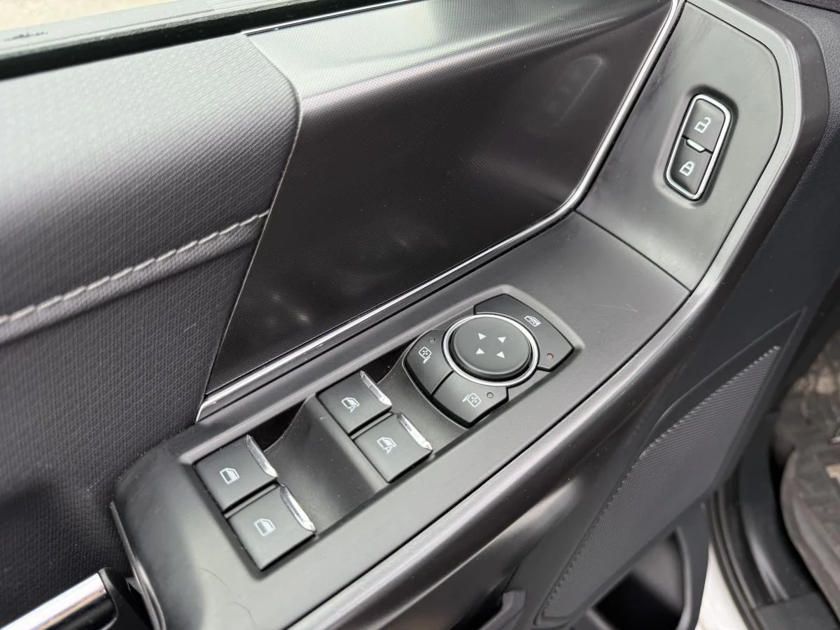 Used 2024 White Ford XLT image 13