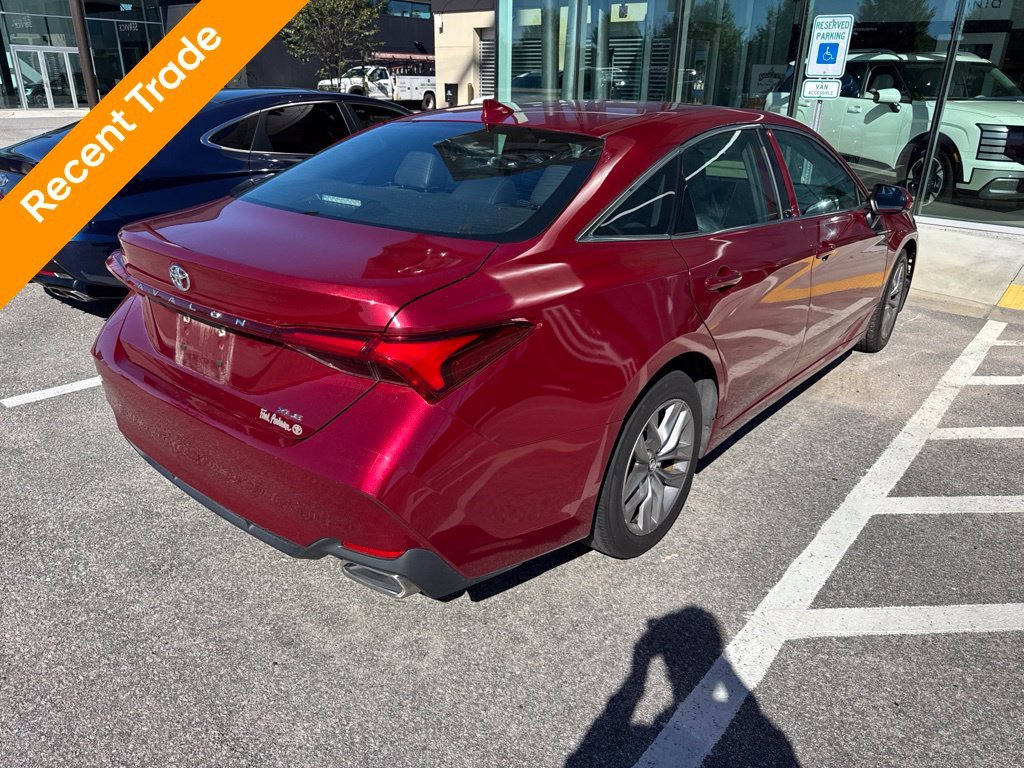 Used 2020 Red Toyota XLE image 3