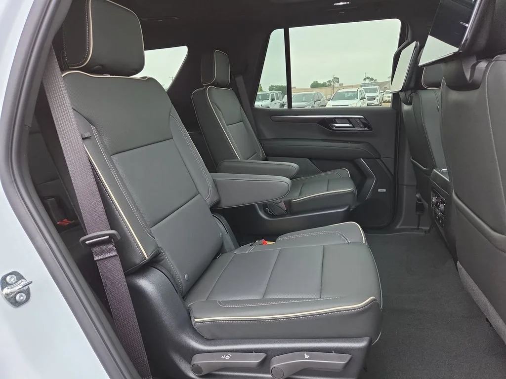 New 2026 Polar White Tricoat Chevrolet Premier image 20