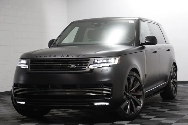 2026 Land Rover Range Rover SV