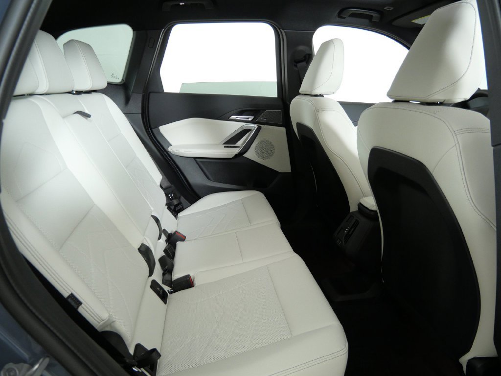 New 2027 Storm Bay Metallic BMW xDrive28i image 24