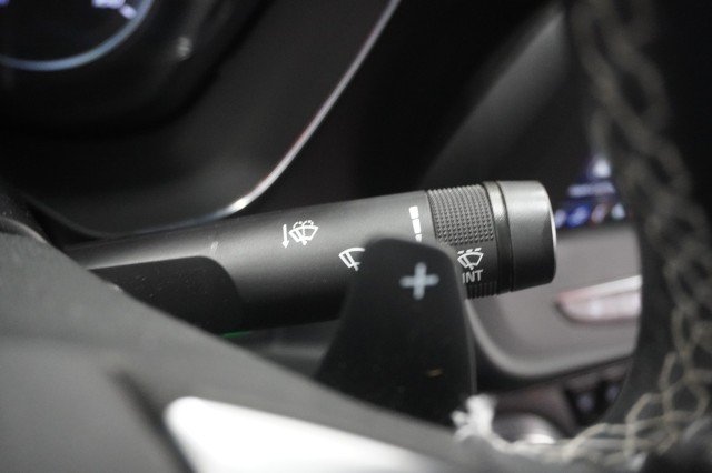 Used 2021  Chevrolet 1LS image 24