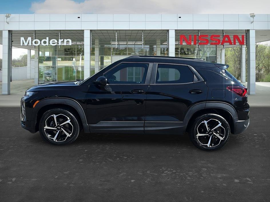 Used 2022 Mosaic Black Metallic Chevrolet RS image 2