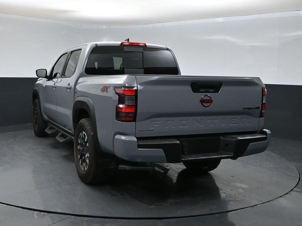 2024 Nissan Frontier PRO-4X photo 3