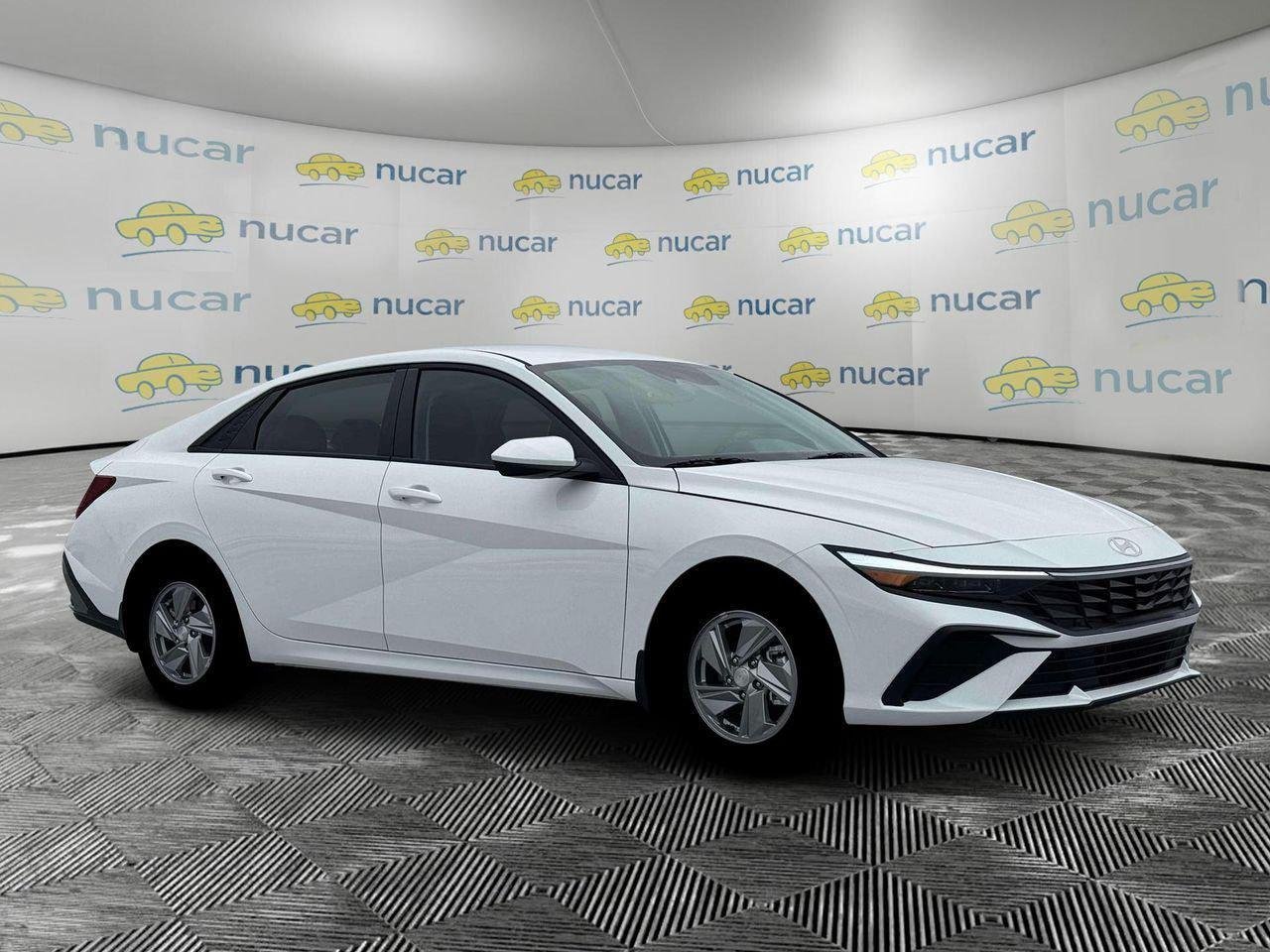 2026 Hyundai Elantra — photo 10