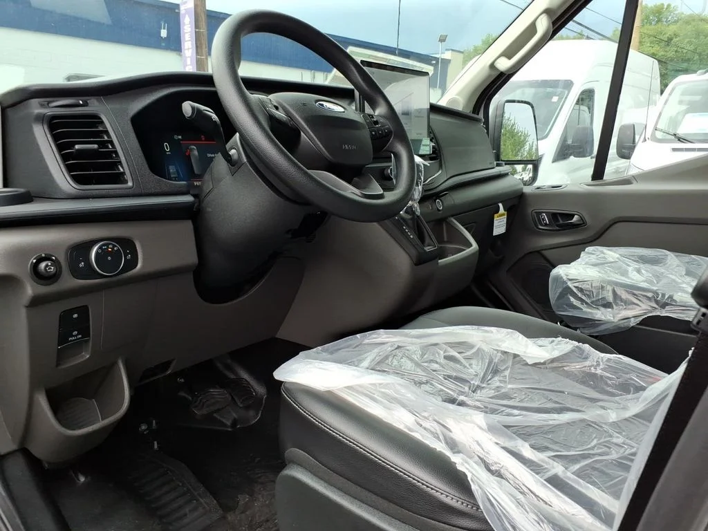 New 2026 Oxford White Ford Cargo Van image 13