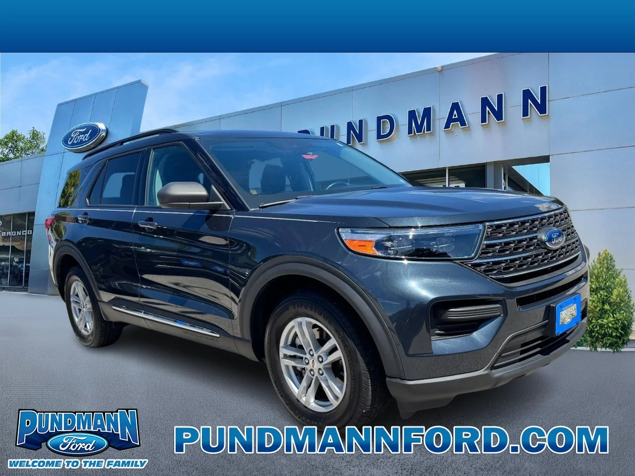 Used 2022 Stone Blue Metallic Ford XLT 4WD image 1
