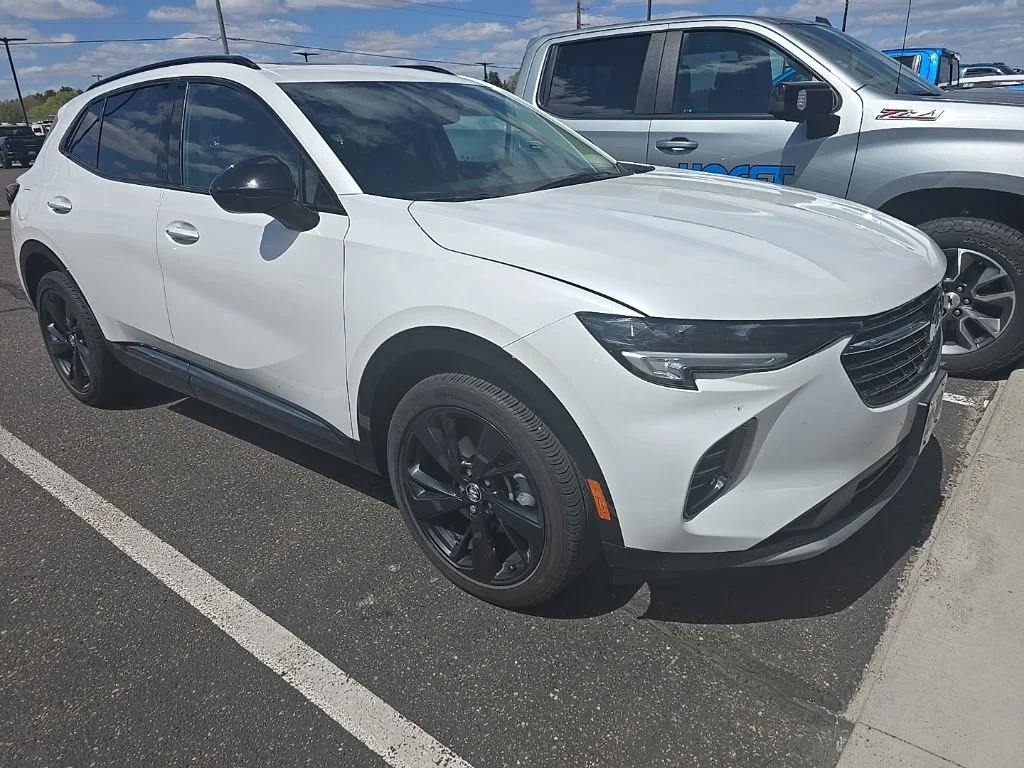 2023 Buick Envision Essence AWD's photo